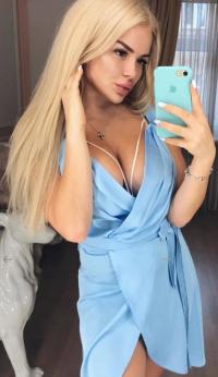 İstanbul Escort Sena İle Tutkunun Zirvesine Çıkın